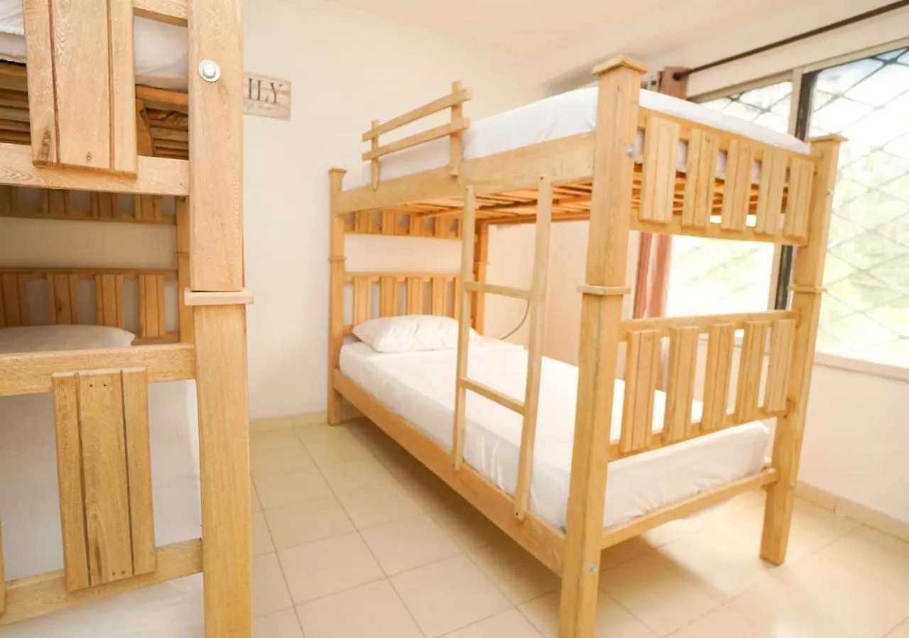 Donde Ruka Hostal Santa Marta  Guest house